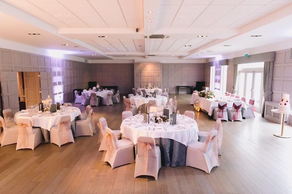 Strathaven Hotel Exterior photo