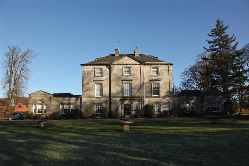 Strathaven Hotel Exterior photo