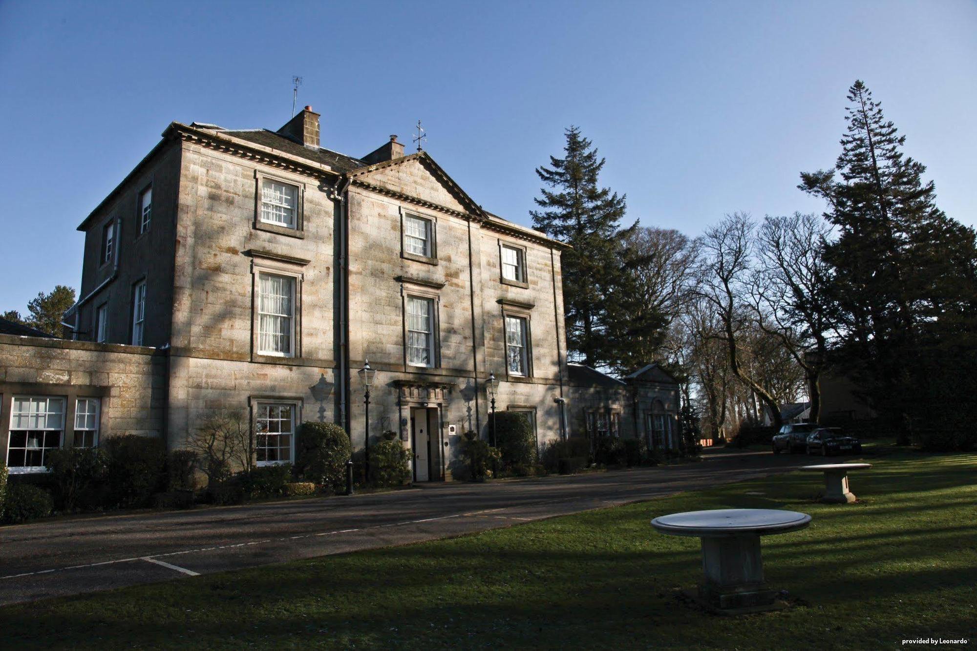 Strathaven Hotel Exterior photo