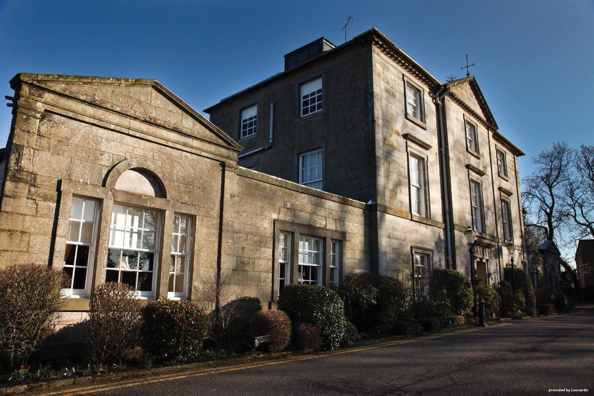 Strathaven Hotel Exterior photo