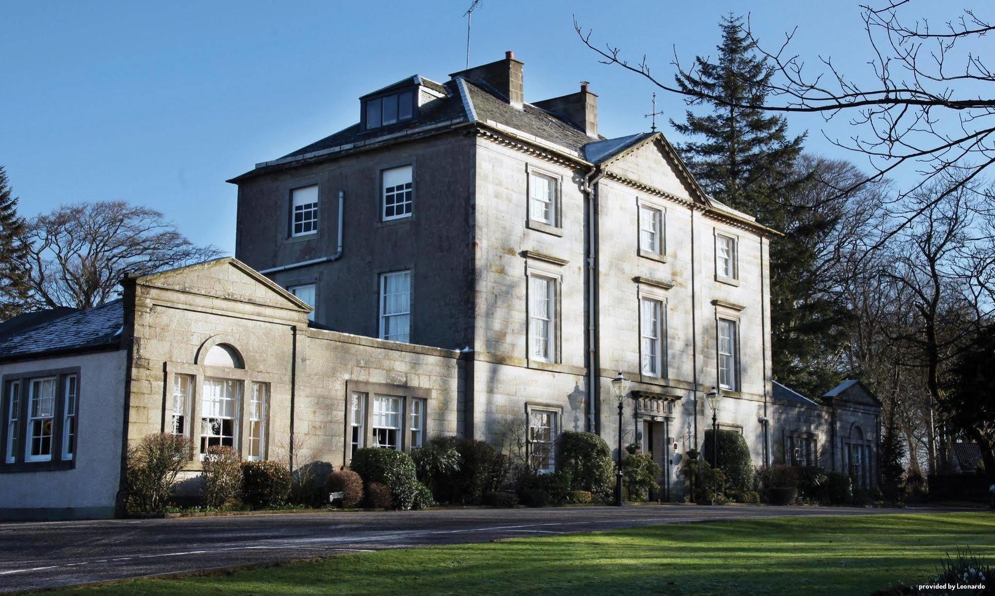 Strathaven Hotel Exterior photo