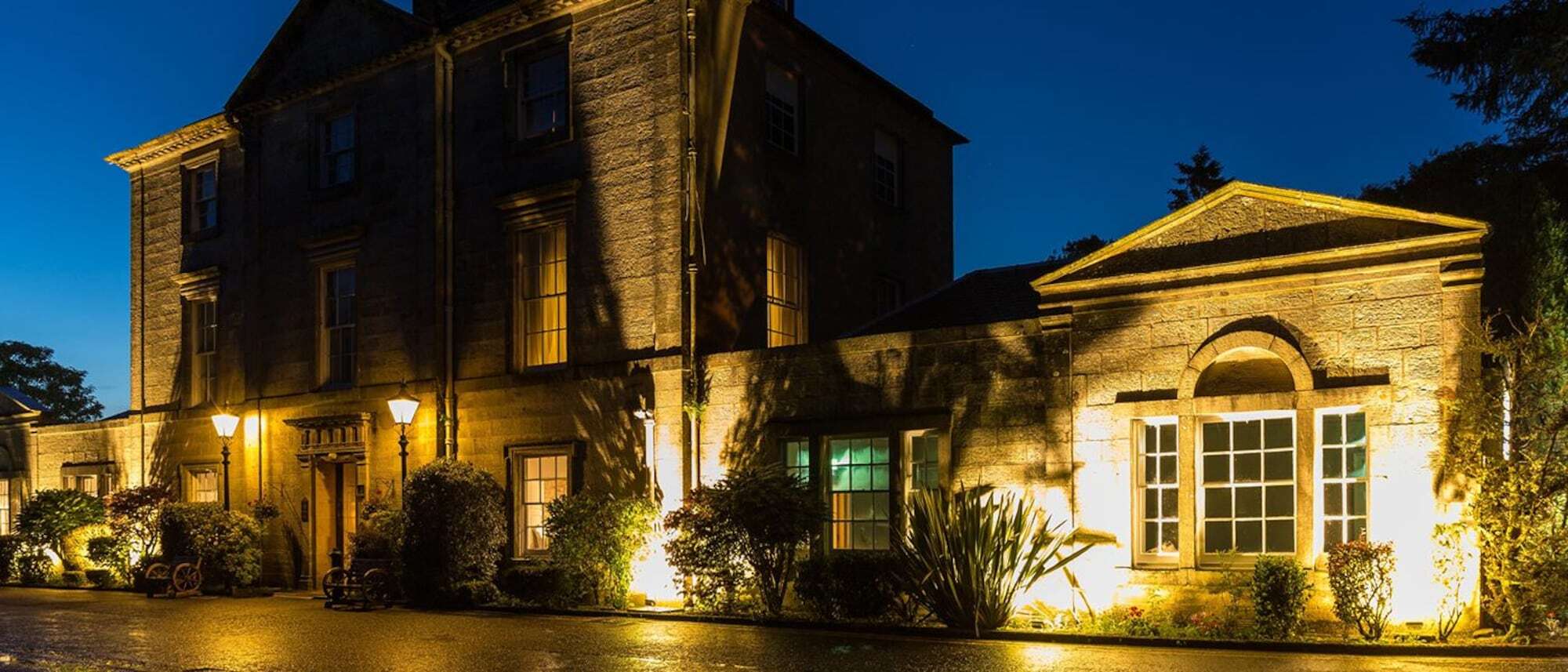 Strathaven Hotel Exterior photo