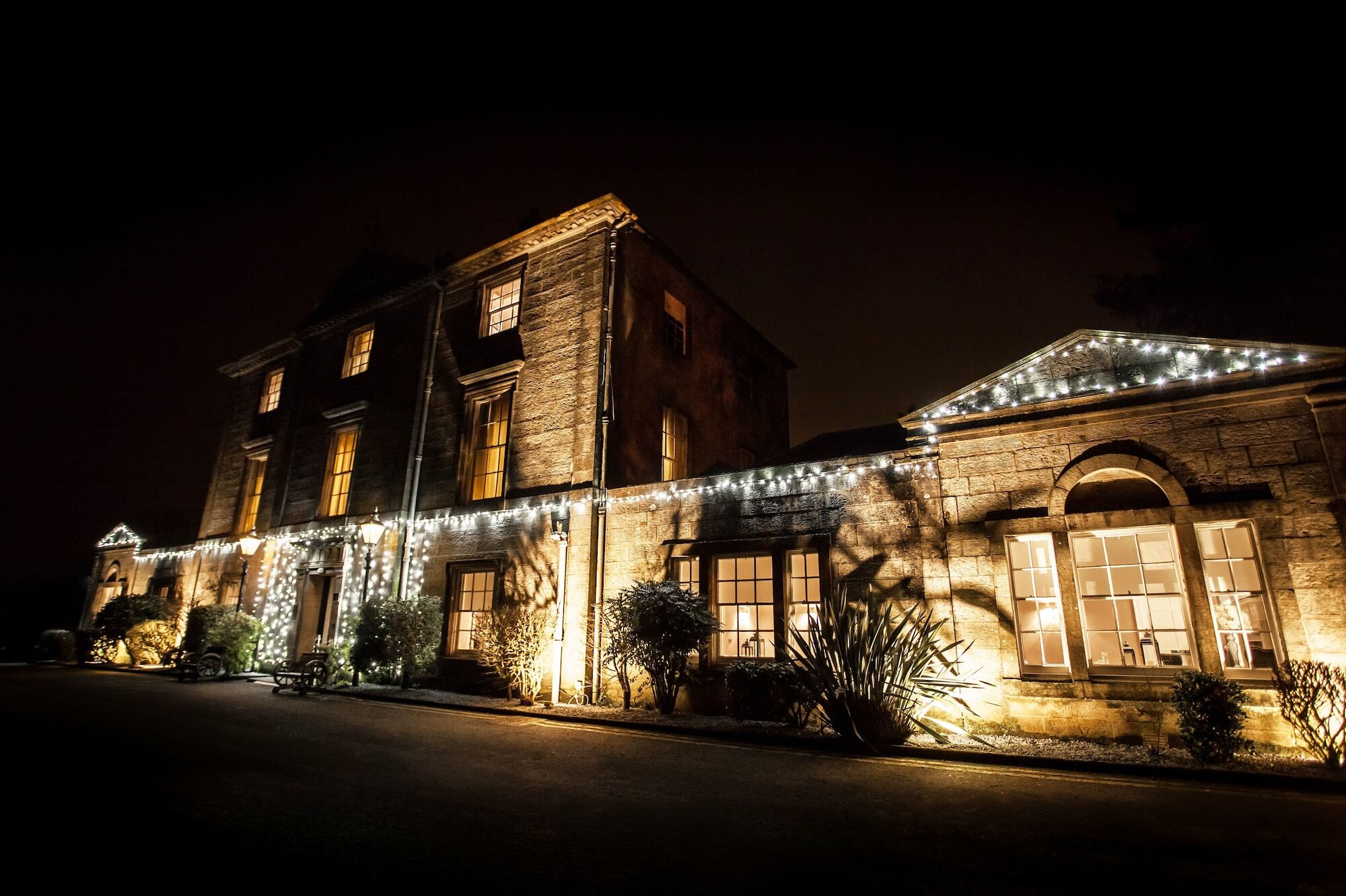 Strathaven Hotel Exterior photo